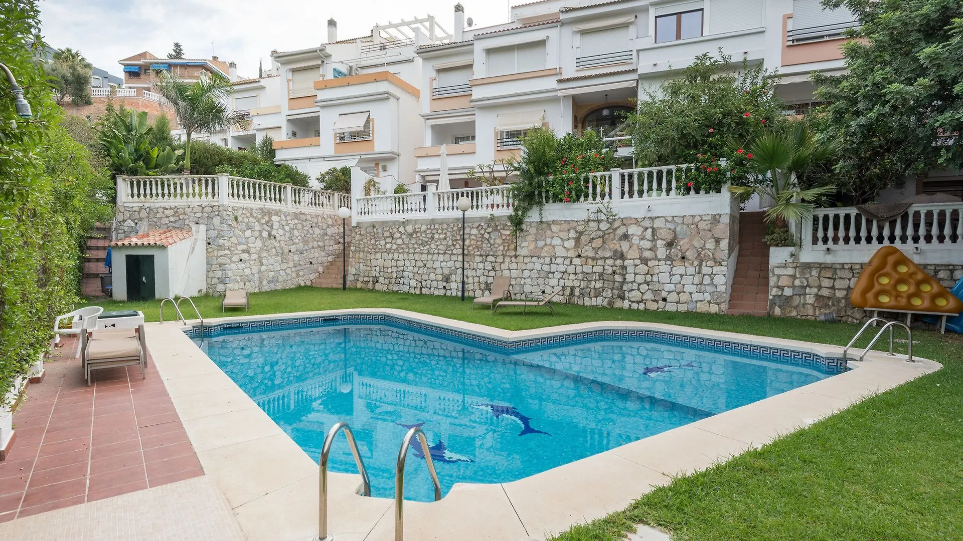 Villa Pedregalejo contacts